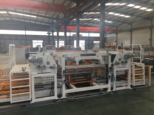 जस्ती पैनल के लिए वायवीय 380V 3phase बाड़ मेष वेल्डिंग मशीन