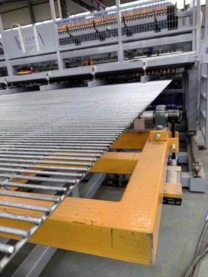 स्टील बार वायर स्ट्रेटनिंग और कटिंग मशीन व्यास 4-8 मिमी